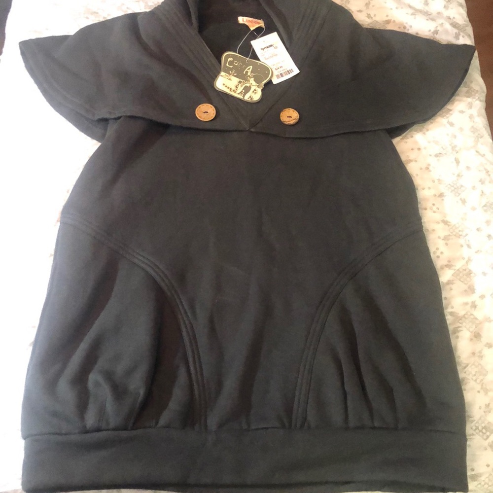 BNWT  Lucca Shirt Size Small